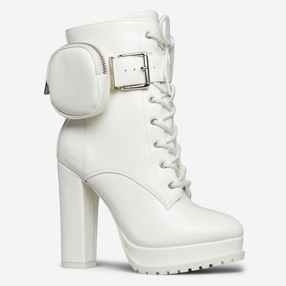 NEW Shoe Dazzle Block Heel White Lace Up Lug Sole Ankle Bootie with Pouch - Picture 5 of 5